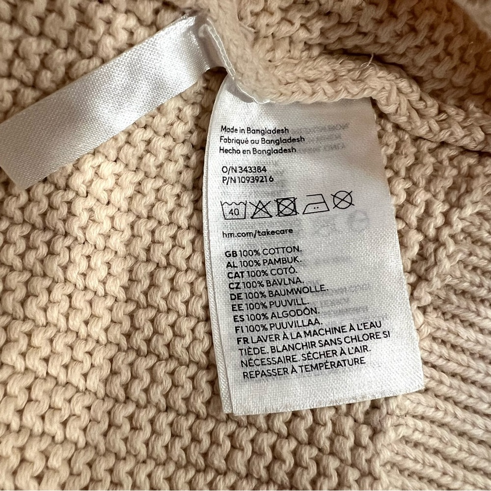 H&M Cable-Knit Sweater - Picture 5 of 6